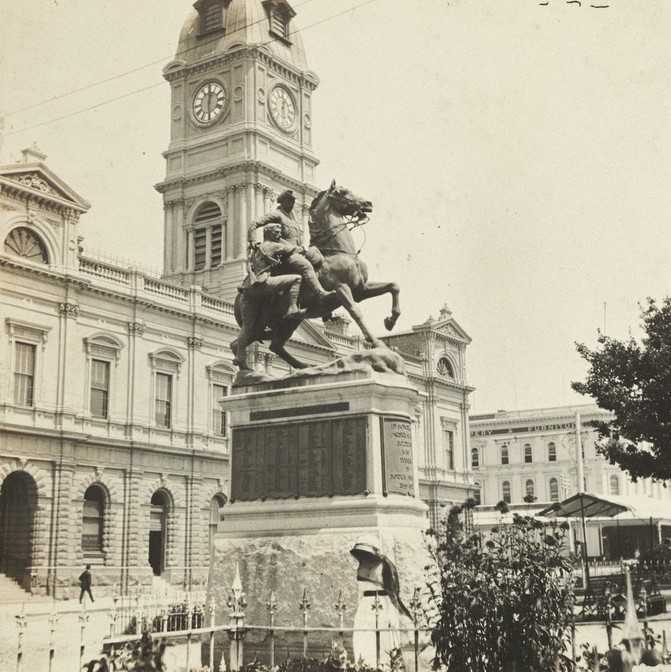 Memorial erected to the Fallen Heros (i.e Heroes) in the Boer War, Ballarat, February 16, 1914 (detail), Photograph; albumen silver stereograph; 8.0 x 15.0 cm; on stereo card 9.0 x 15.0 cm approx, Accession No: H83.375/2. State Library of Victoria Collection