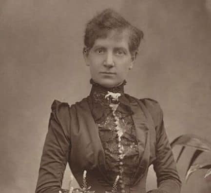 https://eurekacentreballarat.com.au/wp-content/uploads/2025/04/Alice-crop1.jpg